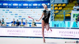 final6 f fabriano piergentili anna   clavette sfe05904 copia simone ferraro ph copia